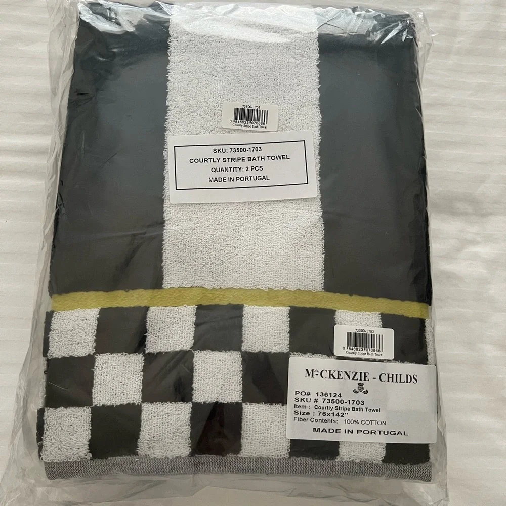 Mackenzie-Childs Black White Courtly Stripe Bath Towels Set Of 2. NEW! 28x55”